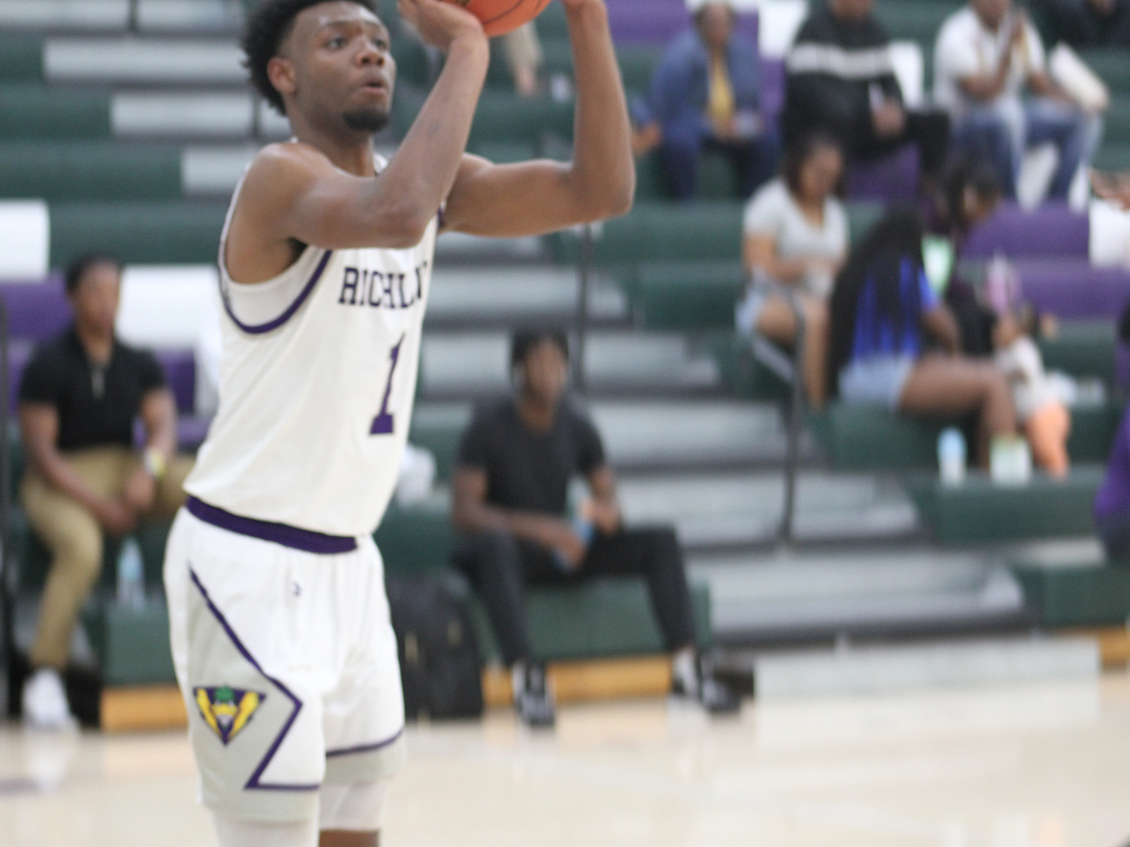 Holland Named DAC MVP