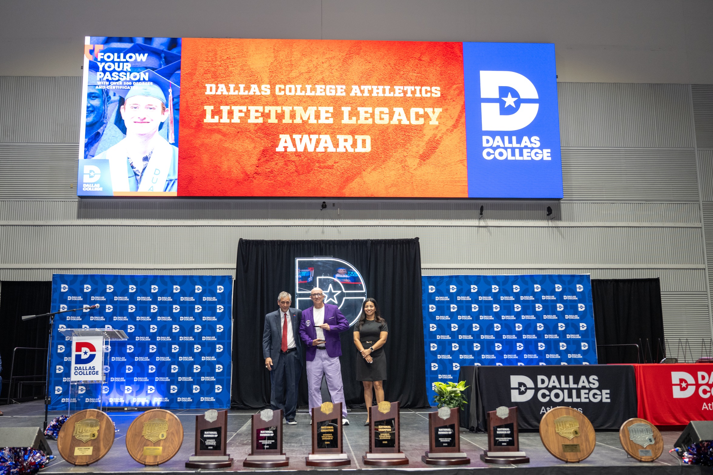 Worley Earns Dallas College Athletics Lifetime Legacy Award