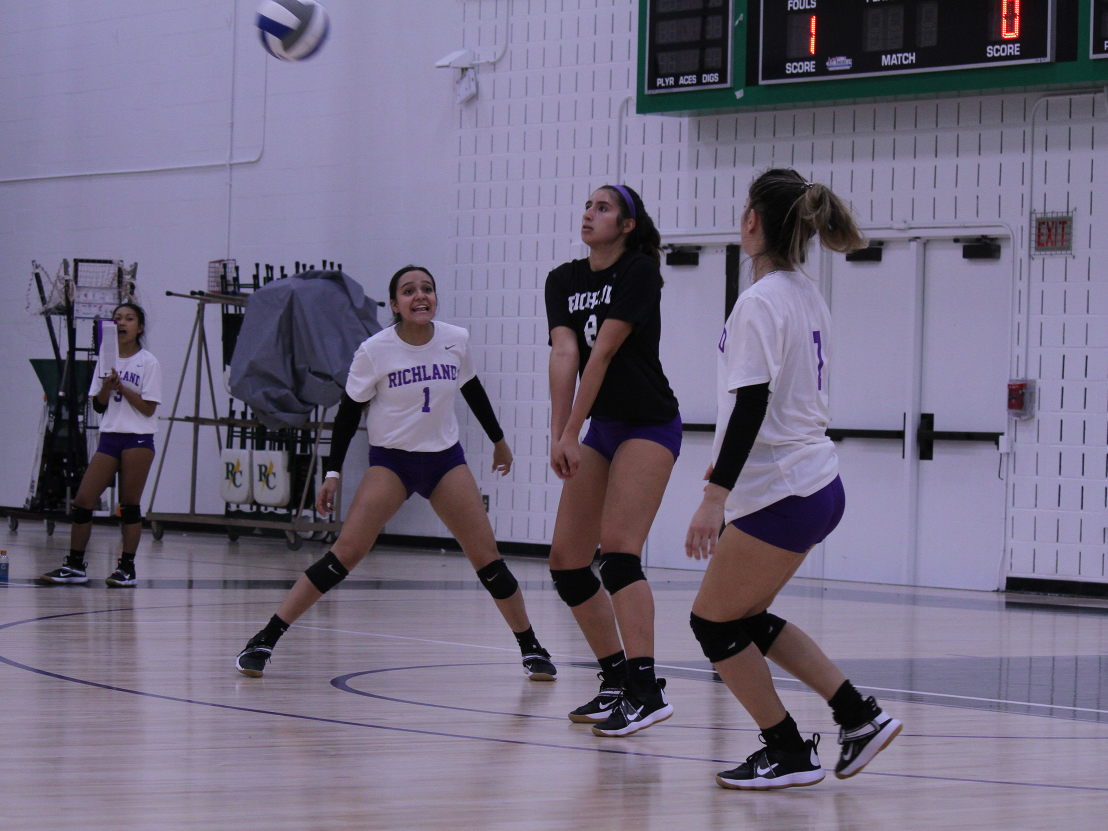 Dallas College Richland swept Dallas College North Lake, 3-0, in the NJCAA Division III Southwestern District quarterfinals Wednesday at Dallas College Brookhaven. 